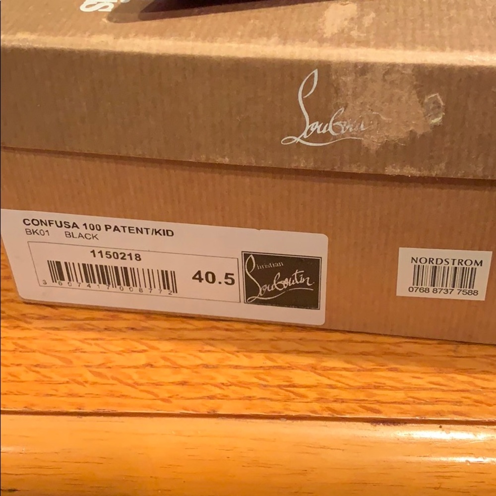 Red bottoms - Picture 2 of 6